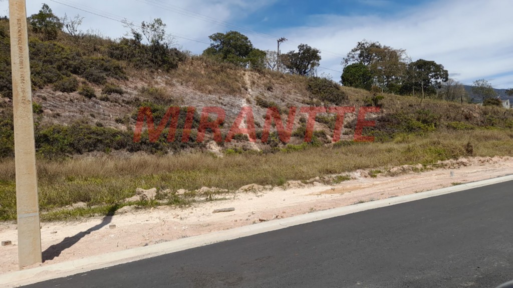 Terreno de 317m² em Morro Grande