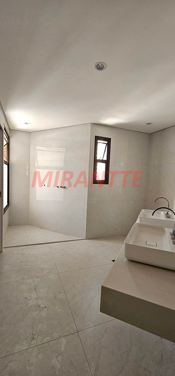 Apartamento de 354m² com 4 quartos em Santa Terezinha