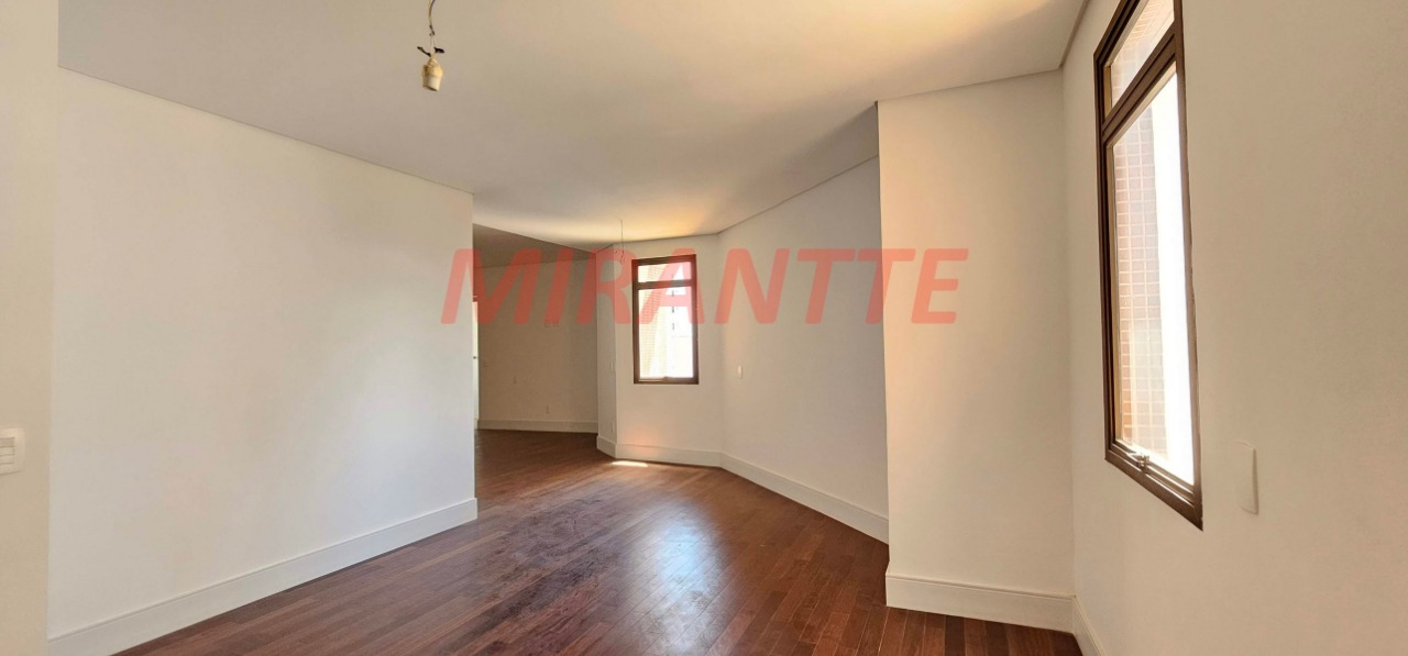 Apartamento de 354m² com 4 quartos em Santa Terezinha