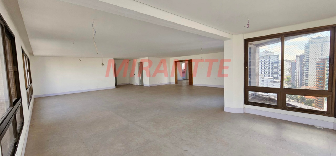 Apartamento de 354m² com 4 quartos em Santa Terezinha