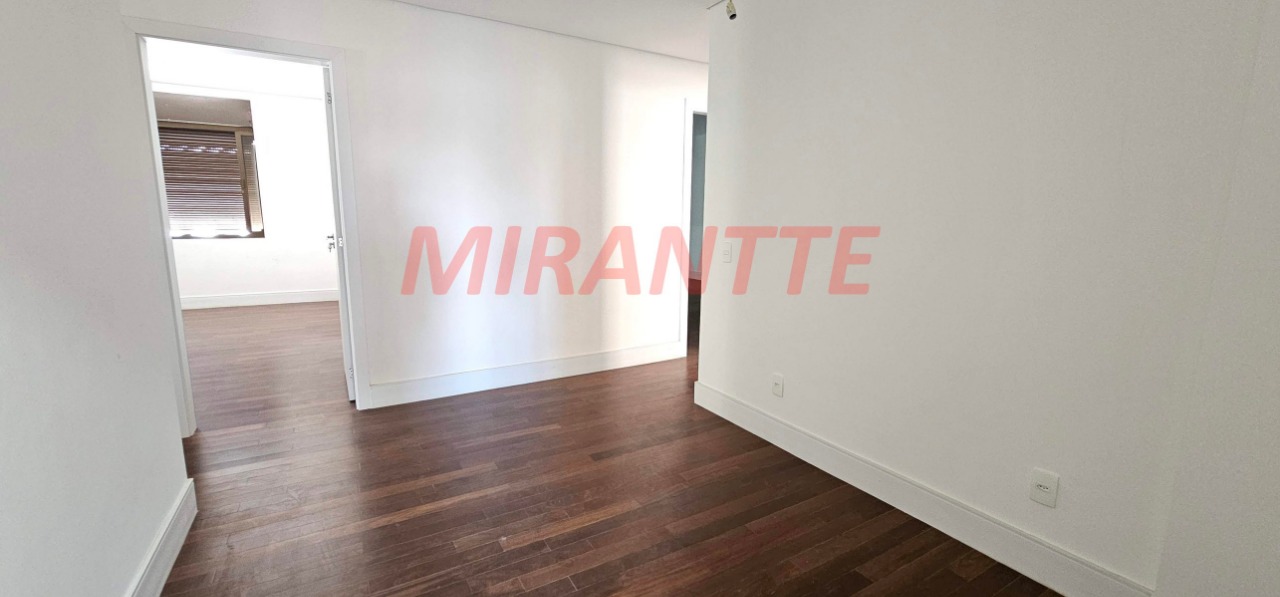 Apartamento de 354m² com 4 quartos em Santa Terezinha