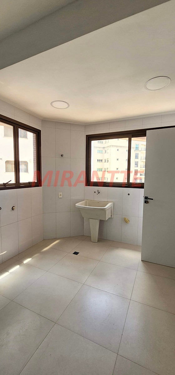 Apartamento de 354m² com 4 quartos em Santa Terezinha