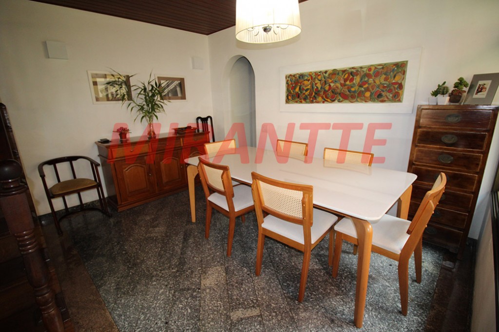 Sobrado de 136m² com 2 quartos em Santana