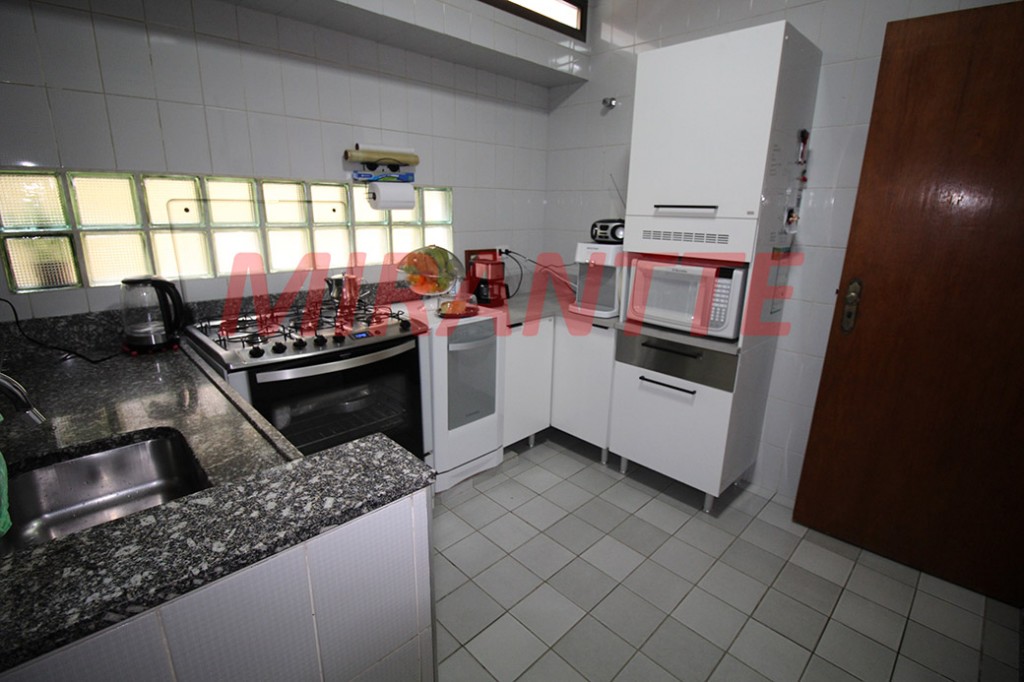 Sobrado de 136m² com 2 quartos em Santana