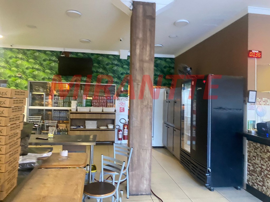 Comercial de 180m² em Parada Inglesa