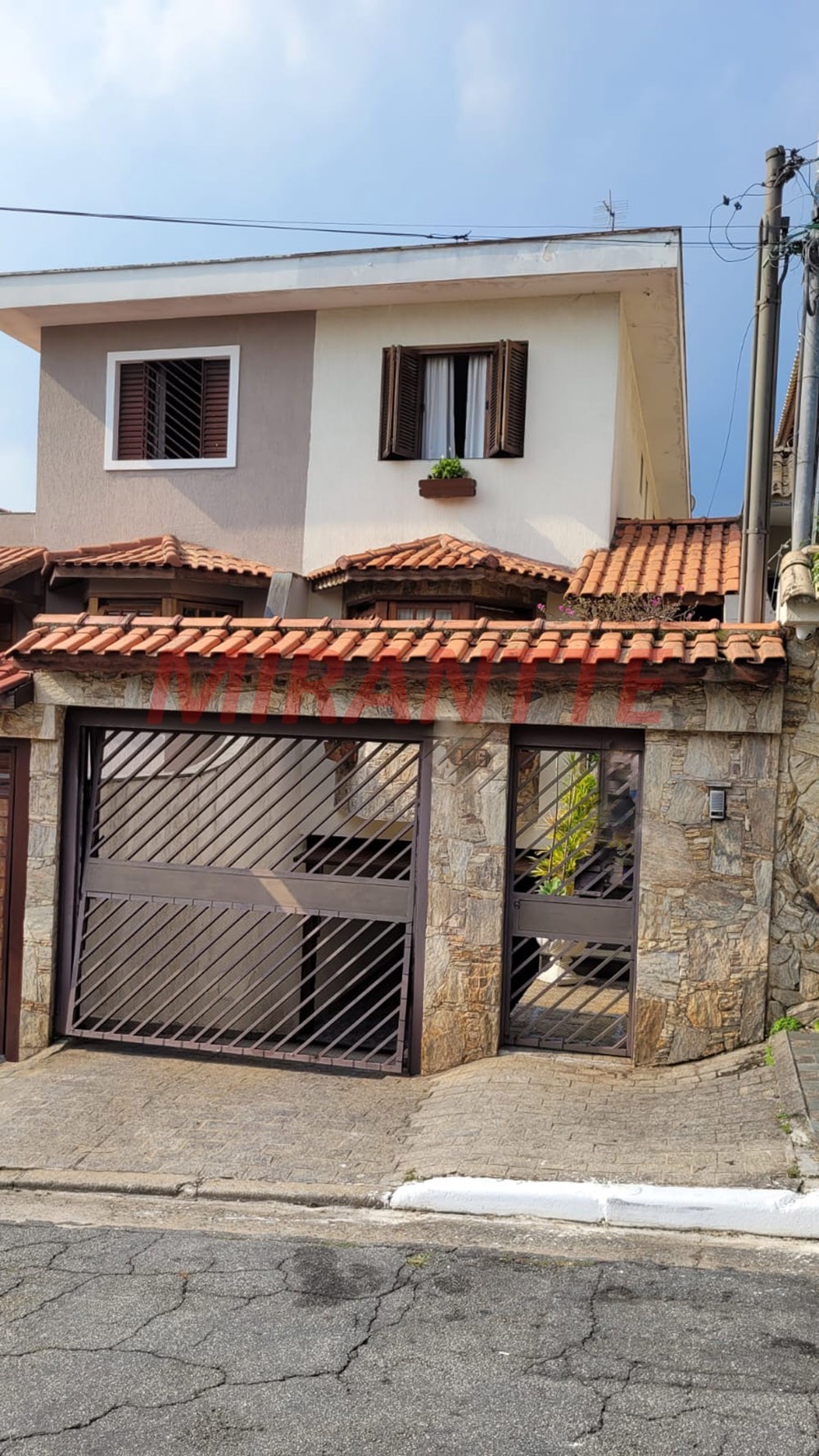 Sobrado de 212m² com 3 quartos em Parque Mandaqui