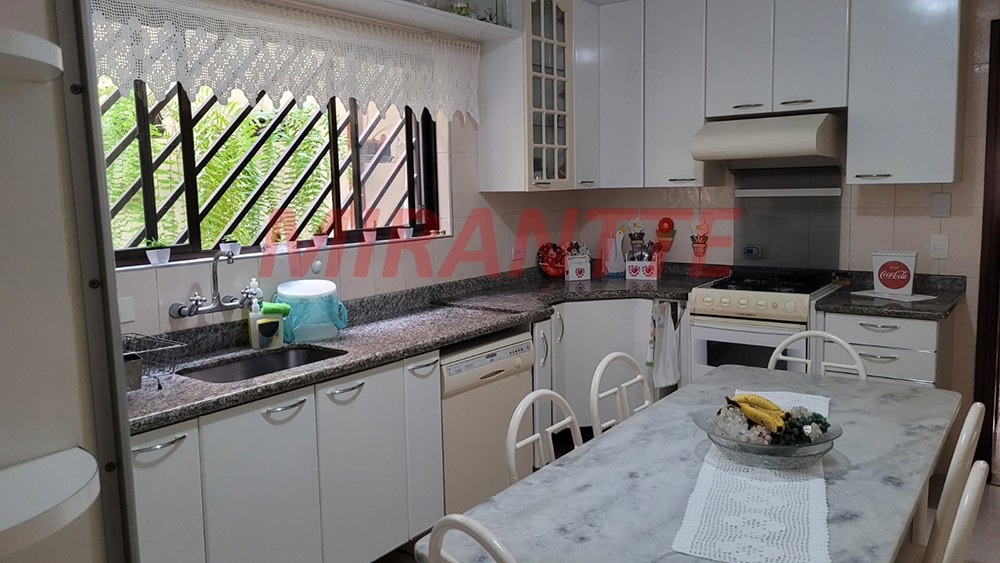 Sobrado de 212m² com 3 quartos em Parque Mandaqui