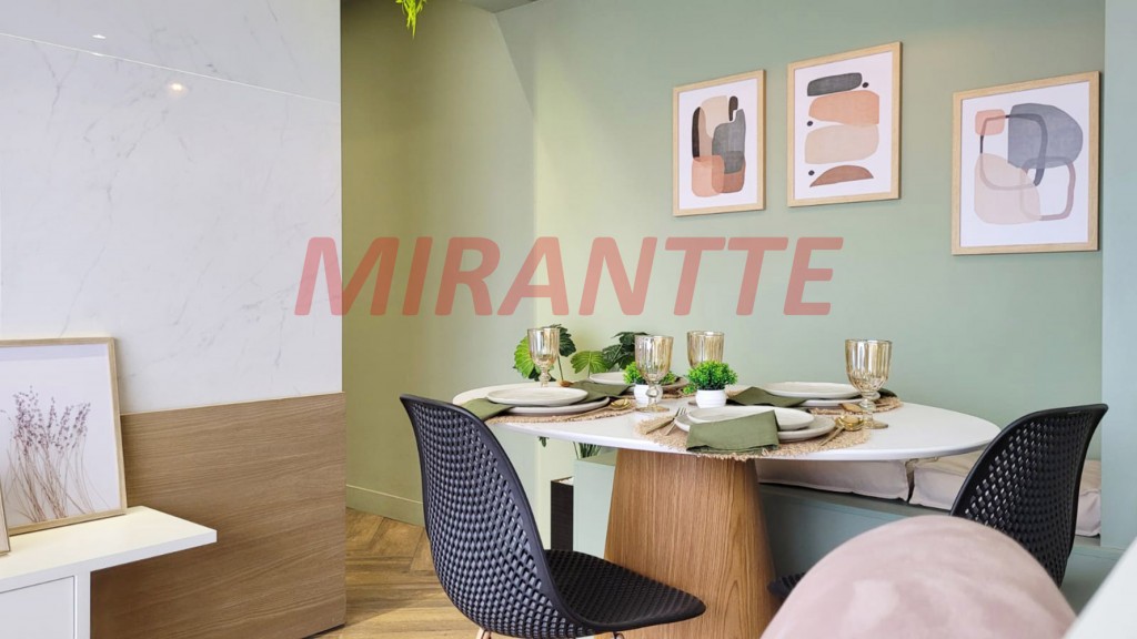 Apartamento de 49m² com 2 quartos em Vila das Palmeiras