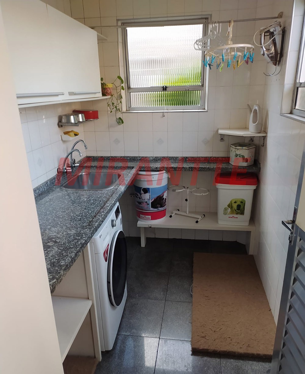 Sobrado de 377m² com 3 quartos em Vila Rosália