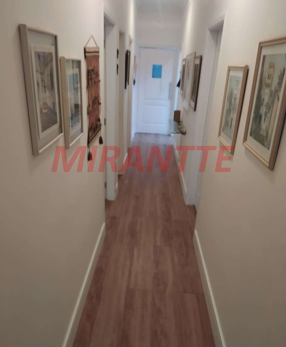 Sobrado de 377m² com 3 quartos em Vila Rosália