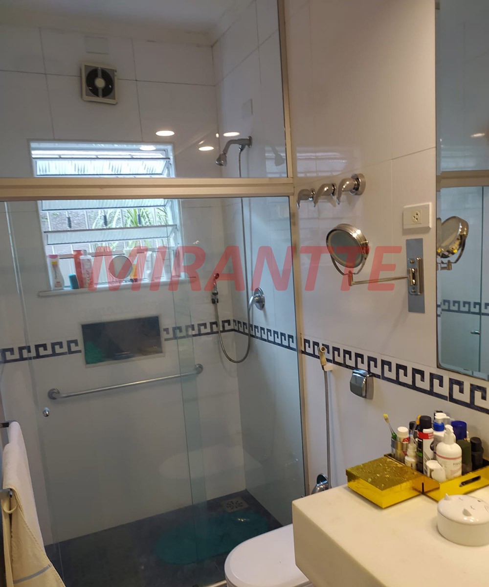 Sobrado de 377m² com 3 quartos em Vila Rosália