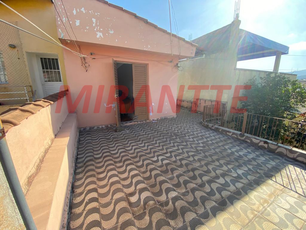 Sobrado de 96m² com 5 quartos em Vila Constanca