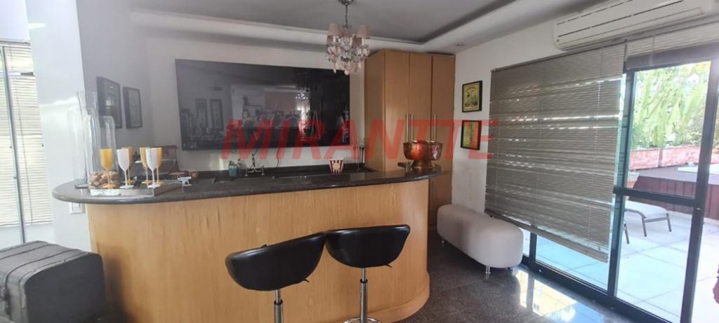 Cobertura duplex de 330m² com 3 quartos em Santana