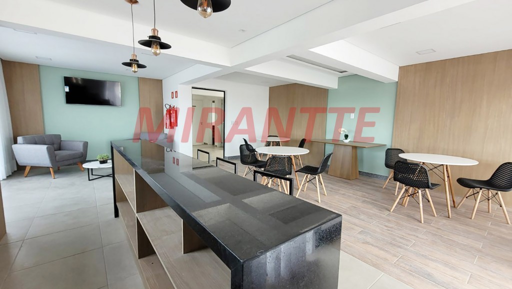 Apartamento de 42m² com 2 quartos em Vila das Palmeiras