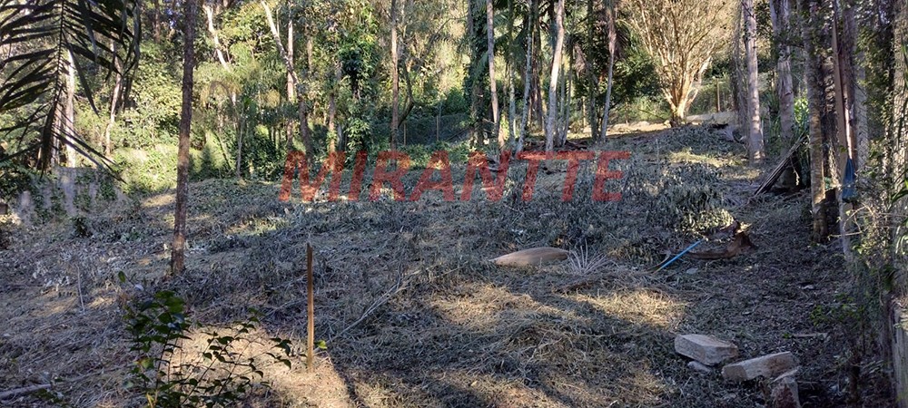 Terreno de 860m² em Serra Da Cantareira