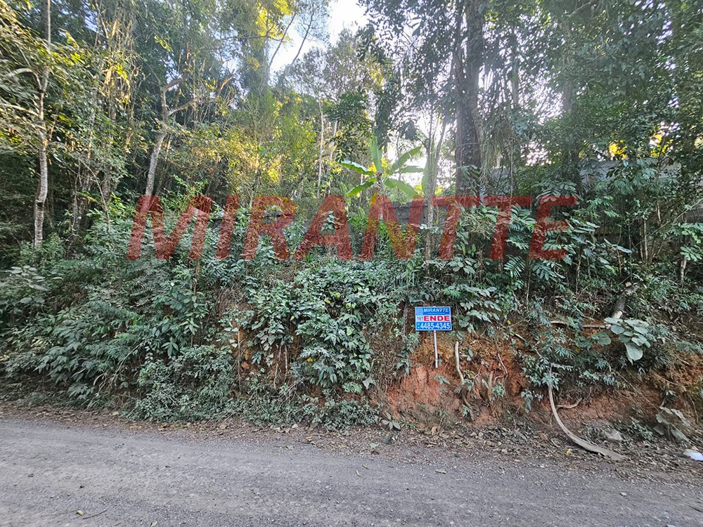 Terreno de 860m² em Serra Da Cantareira