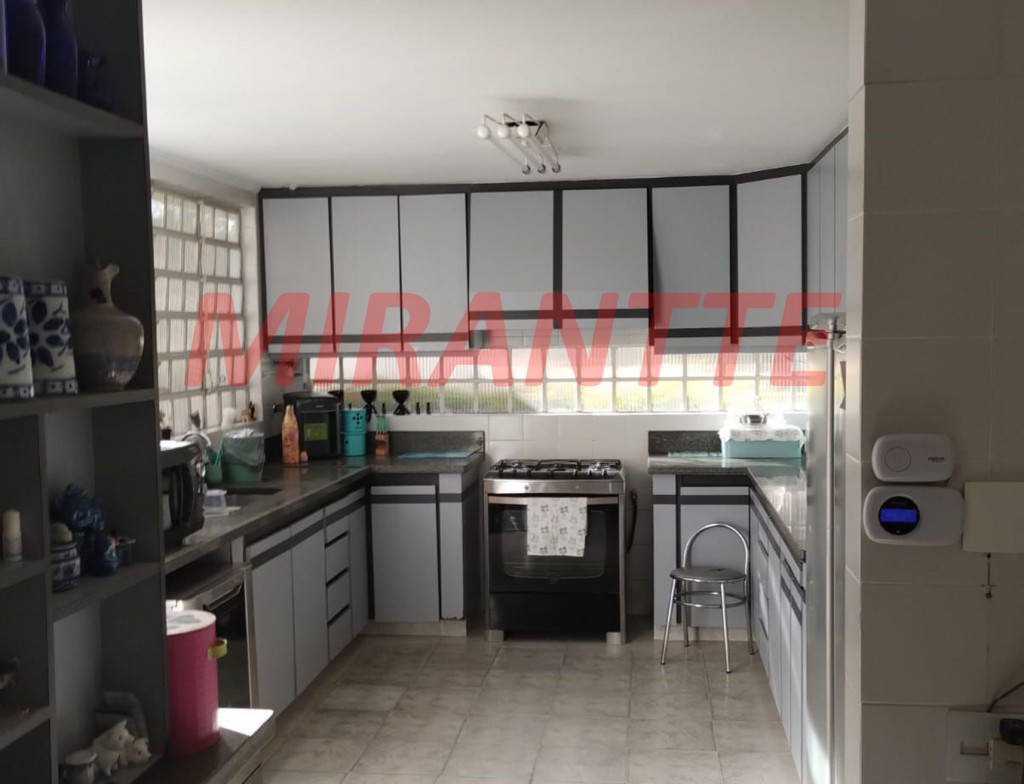 Sobrado de 400m² com 3 quartos em Perdizes
