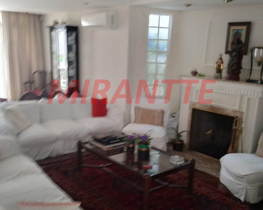 Sobrado de 400m² com 3 quartos em Perdizes