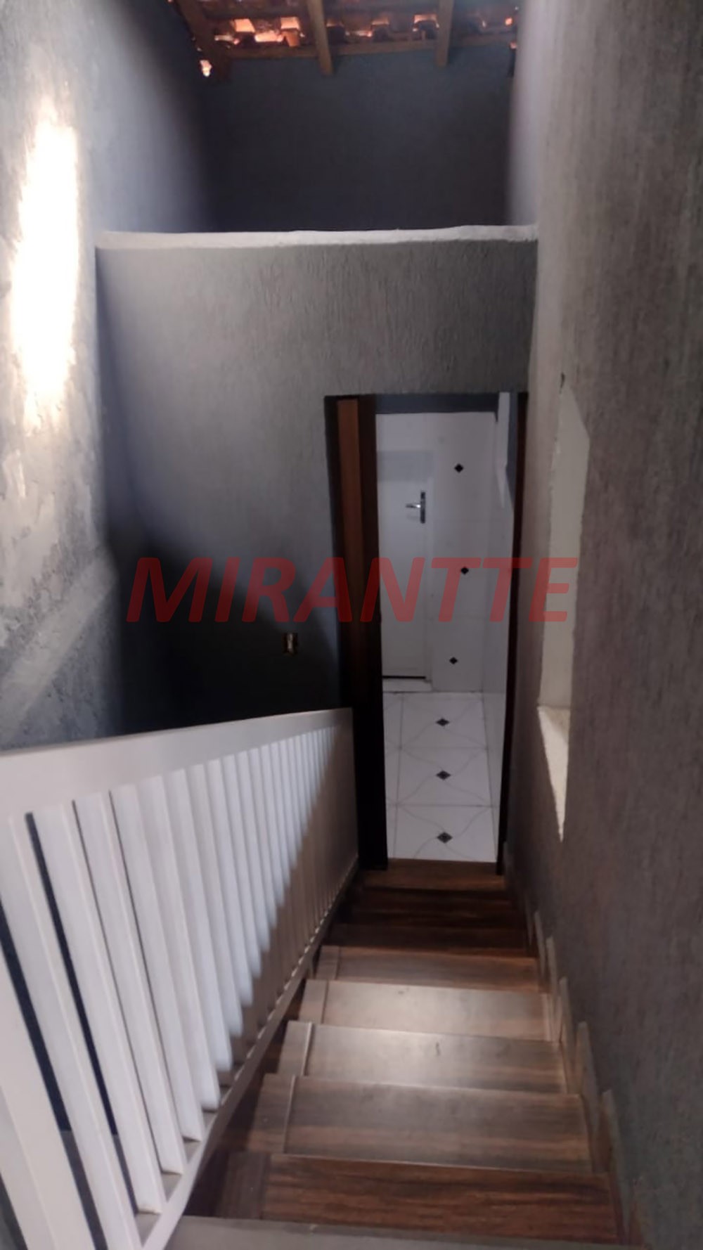 Sobrado de 355m² com 6 quartos em Jardim Guapíra