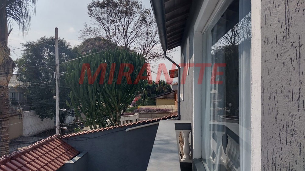 Sobrado de 355m² com 6 quartos em Jardim Guapíra