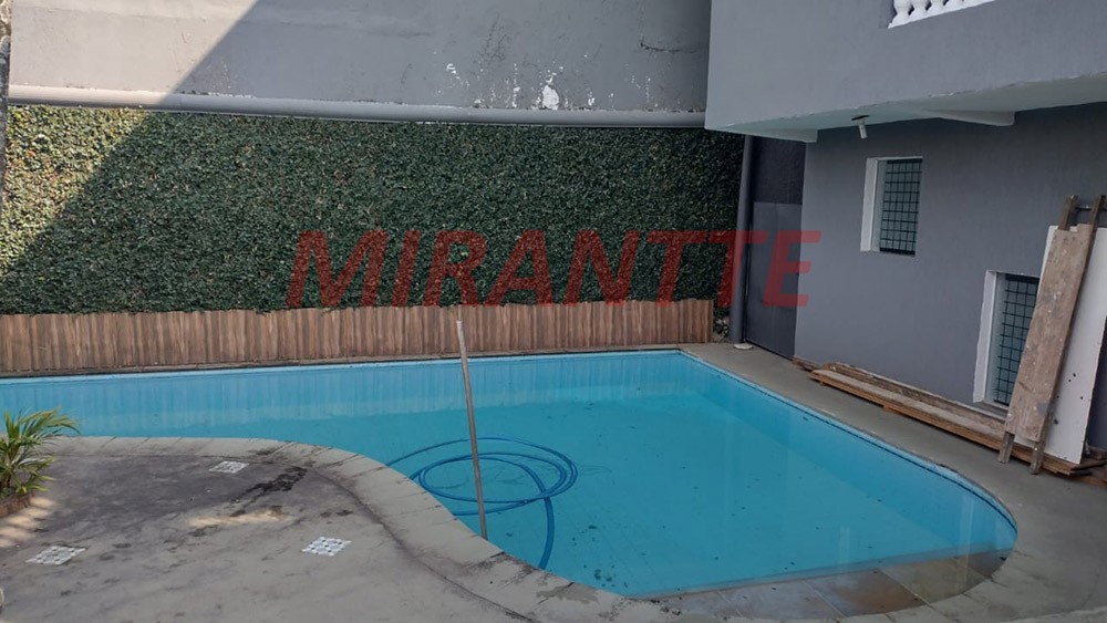 Sobrado de 355m² com 6 quartos em Jardim Guapíra