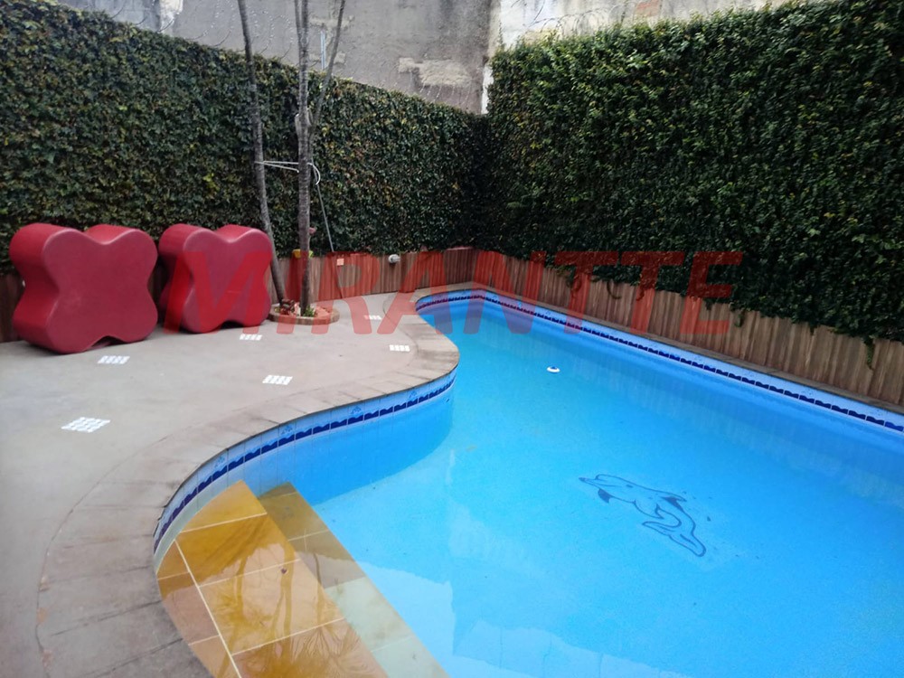Sobrado de 355m² com 6 quartos em Jardim Guapíra