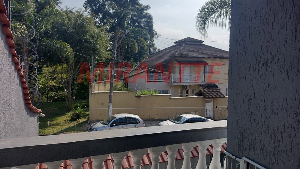 Sobrado de 355m² com 6 quartos em Jardim Guapíra