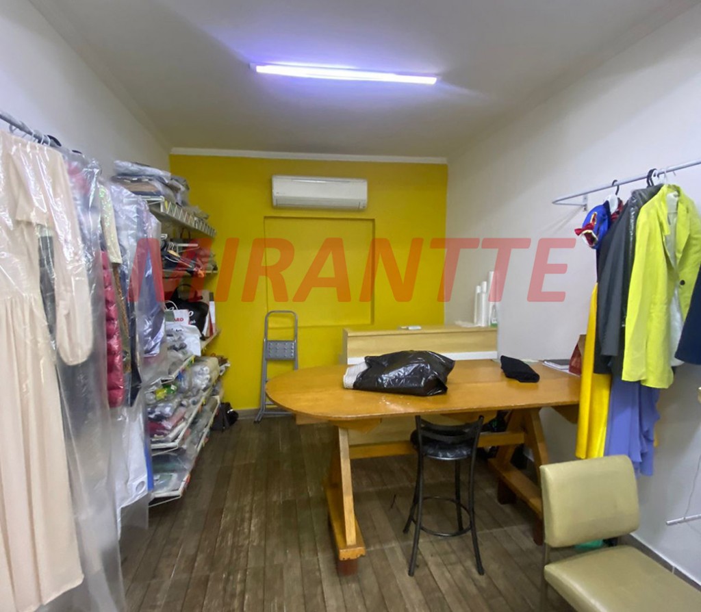 Casa terrea de 350m² com 6 quartos em Água Fria