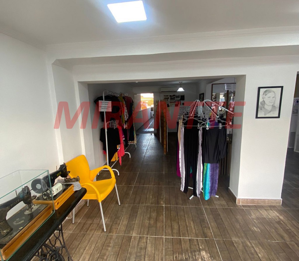Casa terrea de 350m² com 6 quartos em Água Fria