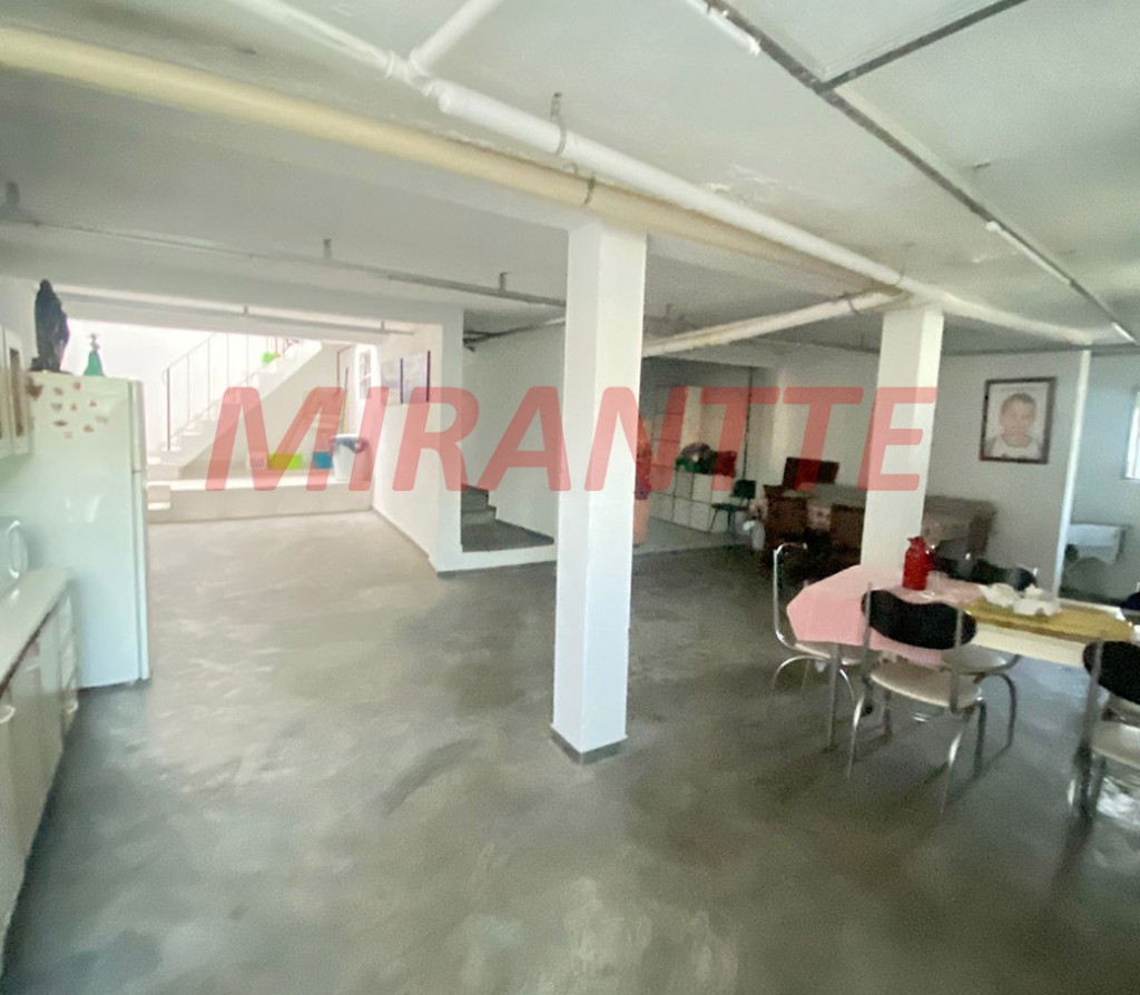 Casa terrea de 350m² com 6 quartos em Água Fria