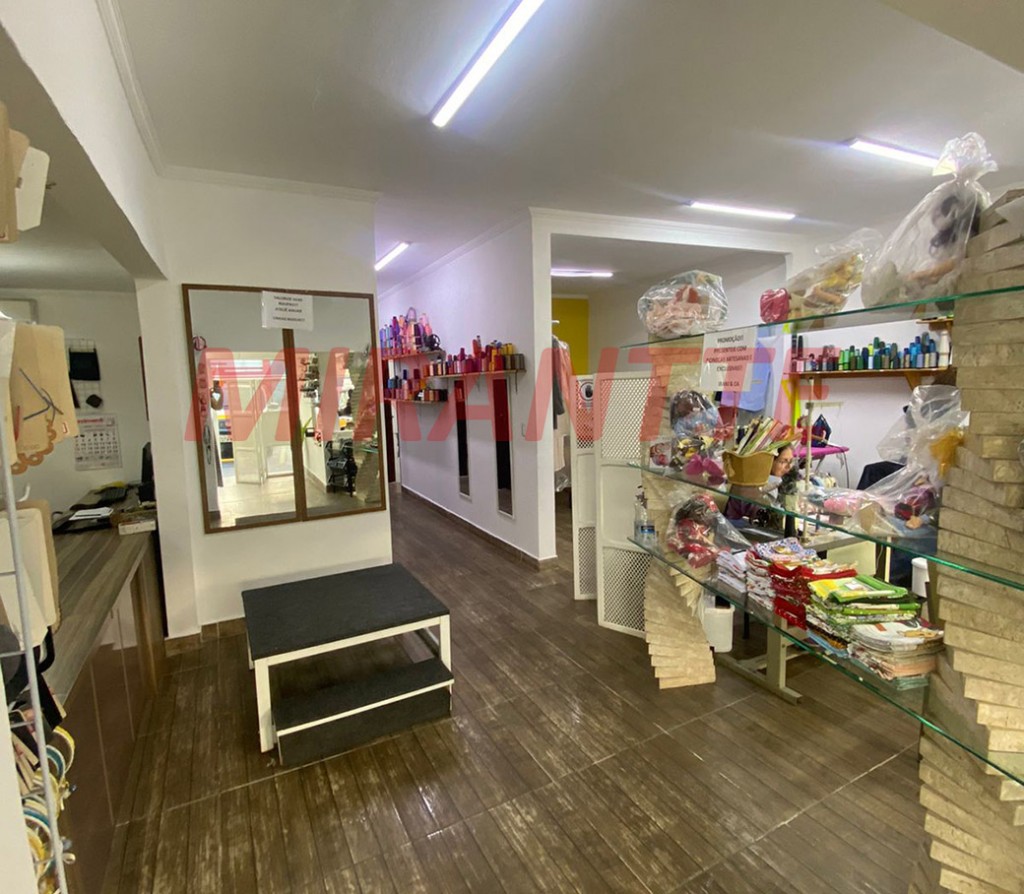 Casa terrea de 350m² com 6 quartos em Água Fria