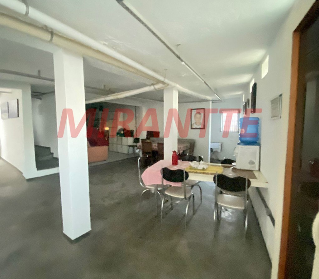 Casa terrea de 350m² com 6 quartos em Água Fria