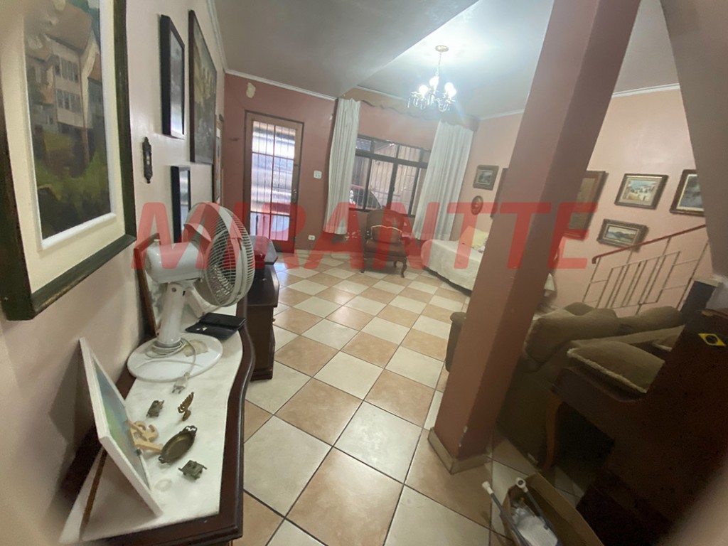 Sobrado de 200m² com 3 quartos em Pari