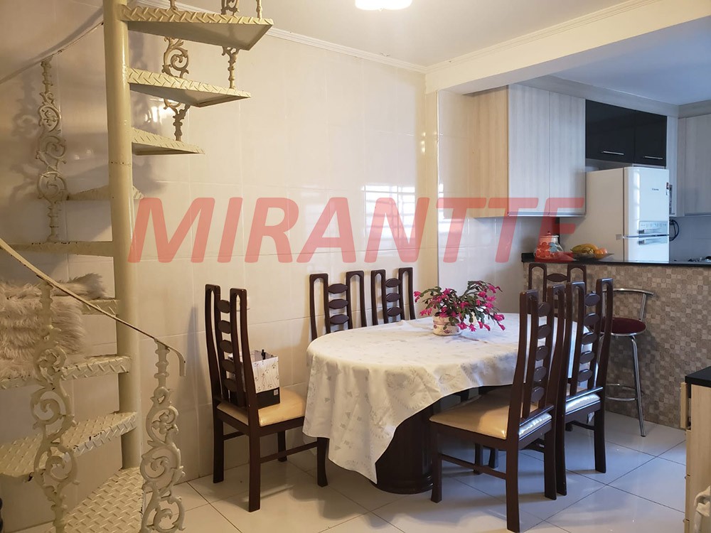Sobrado de 126.03m² com 3 quartos em Jardim Tremembé