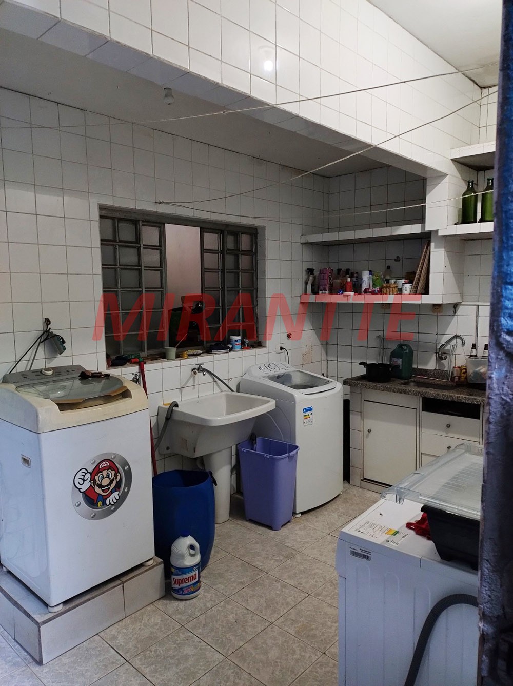Sobrado de 306m² com 5 quartos em Jardim Adriana