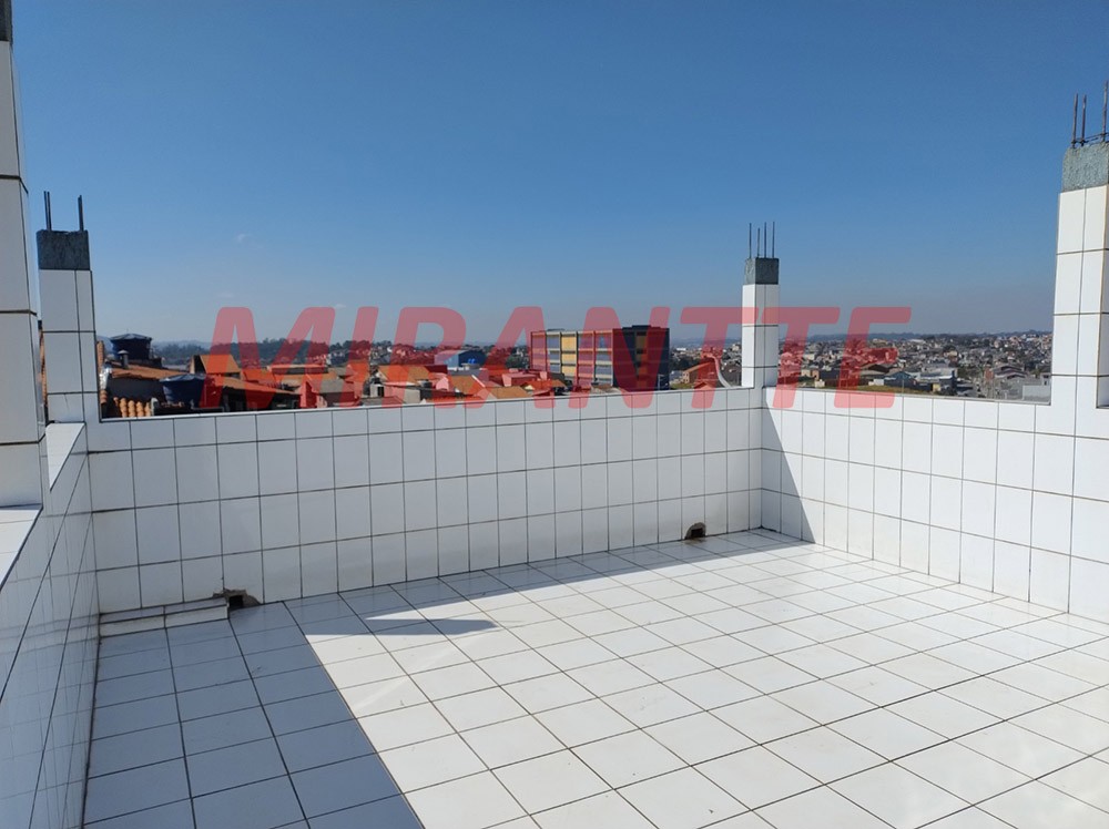 Sobrado de 306m² com 5 quartos em Jardim Adriana