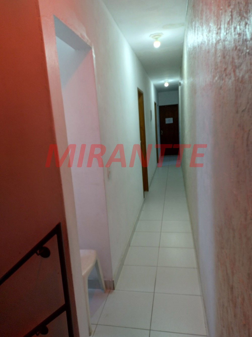 Sobrado de 306m² com 5 quartos em Jardim Adriana