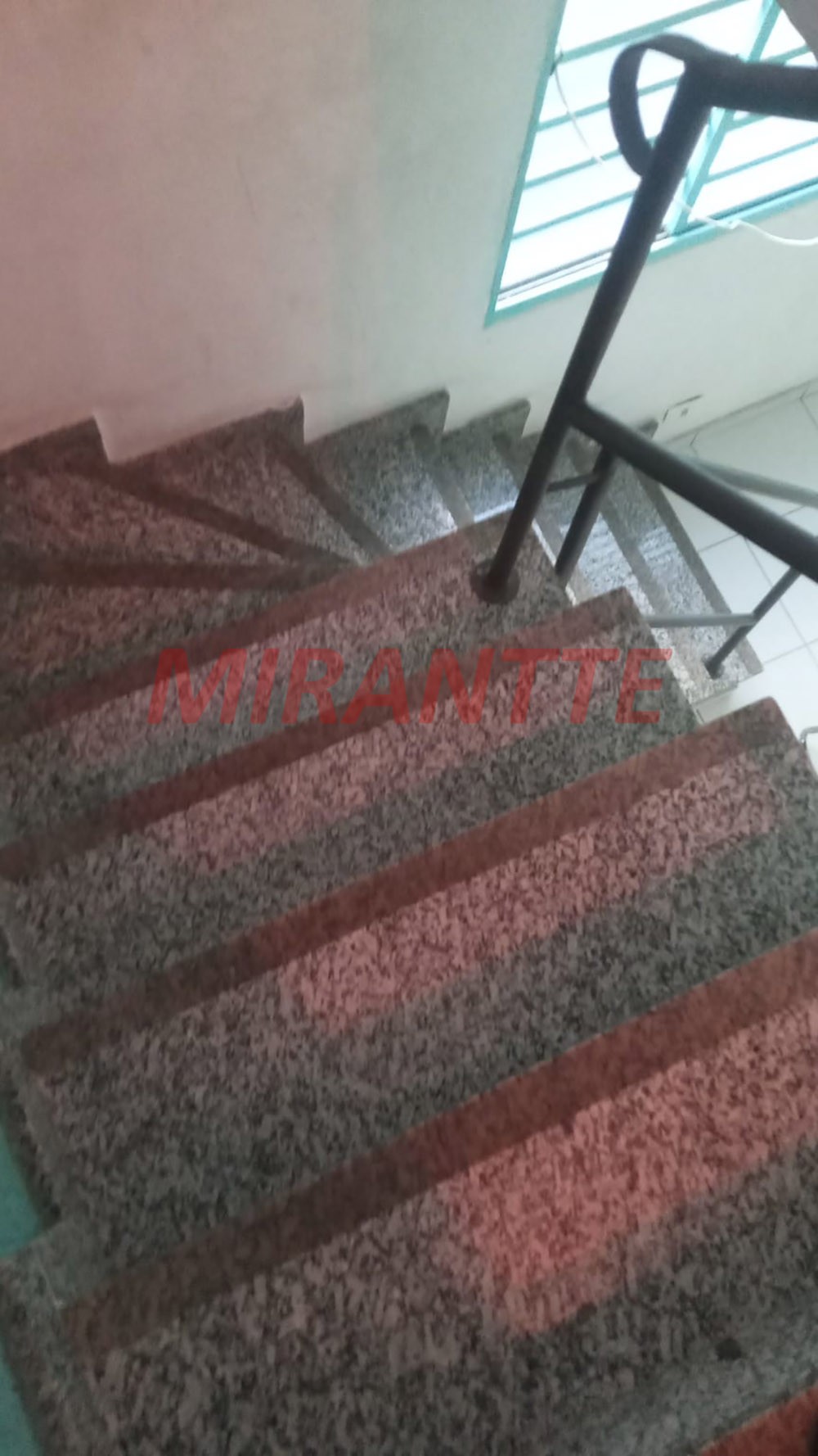 Sobrado de 306m² com 5 quartos em Jardim Adriana