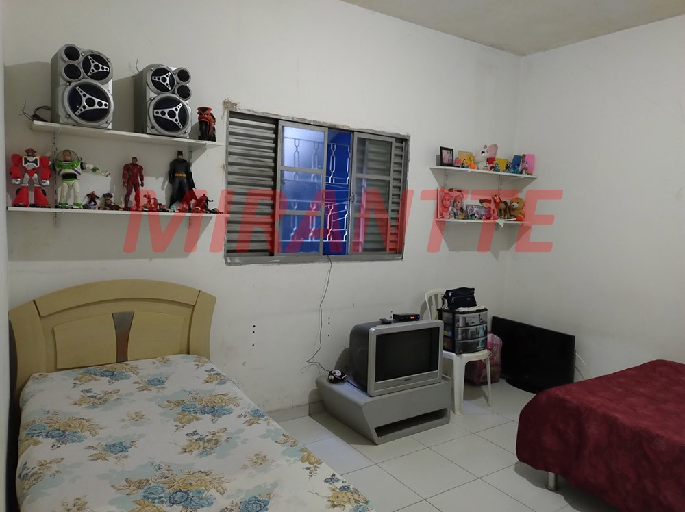 Sobrado de 306m² com 5 quartos em Jardim Adriana