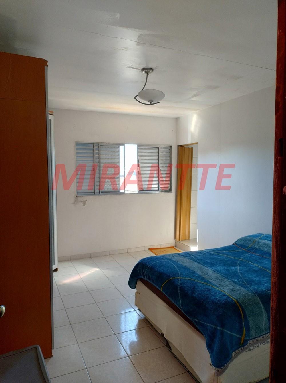 Sobrado de 306m² com 5 quartos em Jardim Adriana