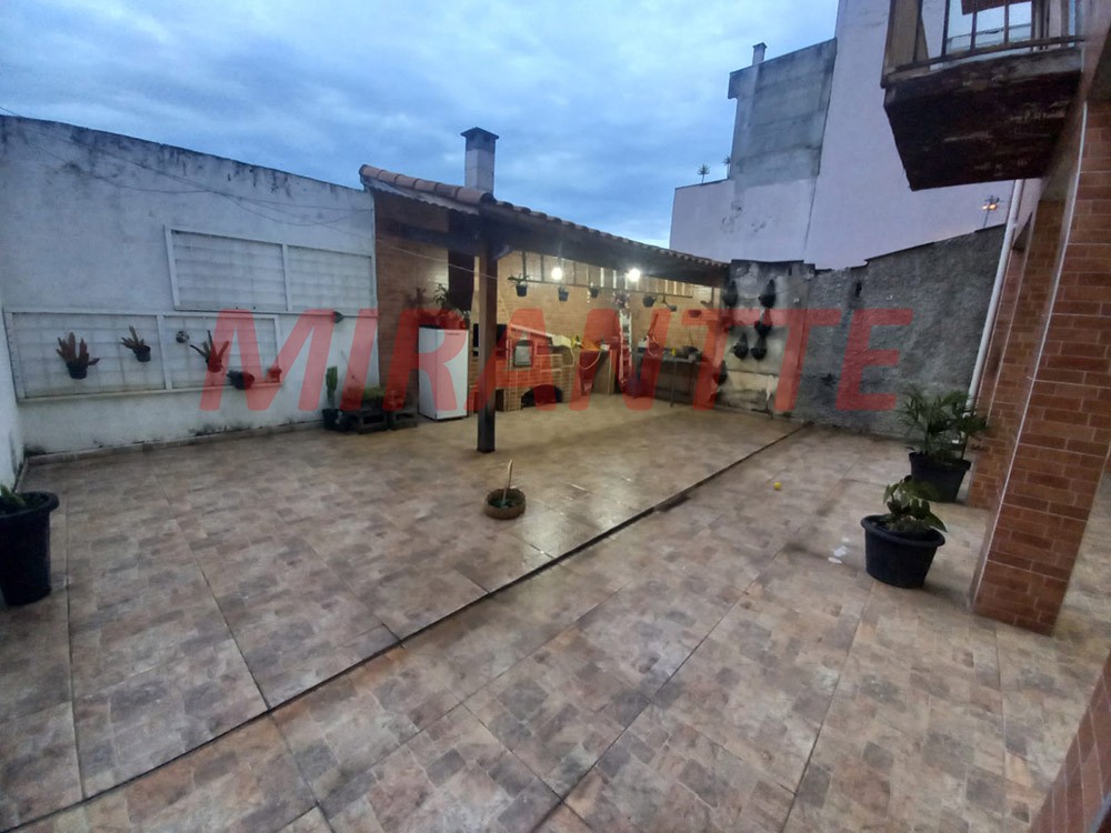 Casa terrea de 240m² com 4 quartos em Vila Aurora