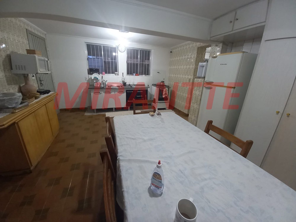 Casa terrea de 240m² com 4 quartos em Vila Aurora