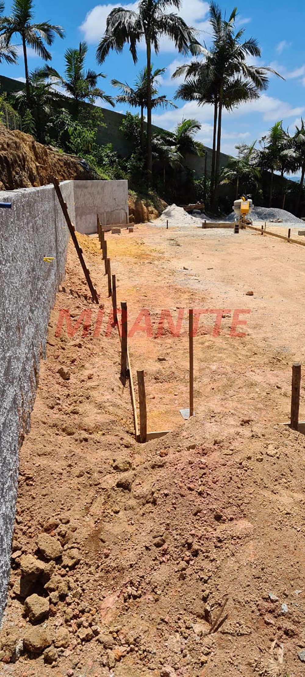 Terreno de 1000m² em Serra da Cantareira