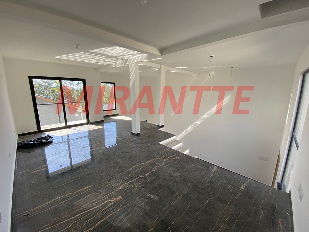Sobrado de 119m² com 3 quartos em Centro – Mairiporã