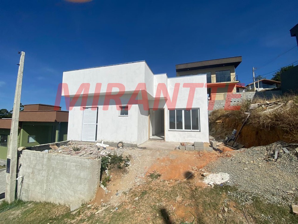 Casa terrea de 98m² com 2 quartos em Centro – Mairiporã