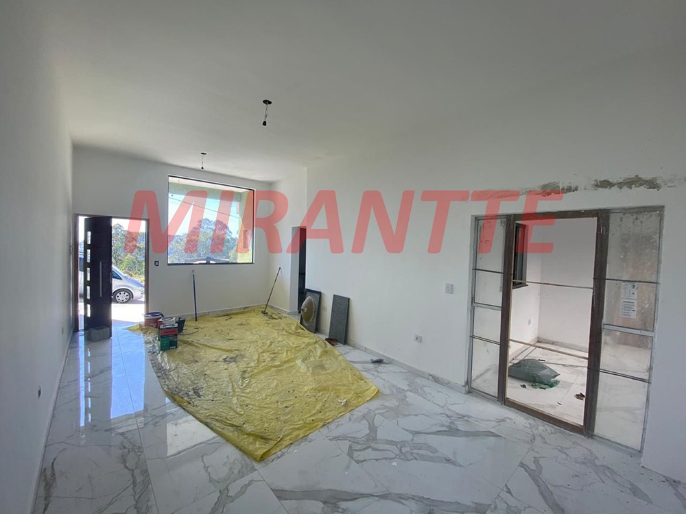 Casa terrea de 98m² com 2 quartos em Centro – Mairiporã