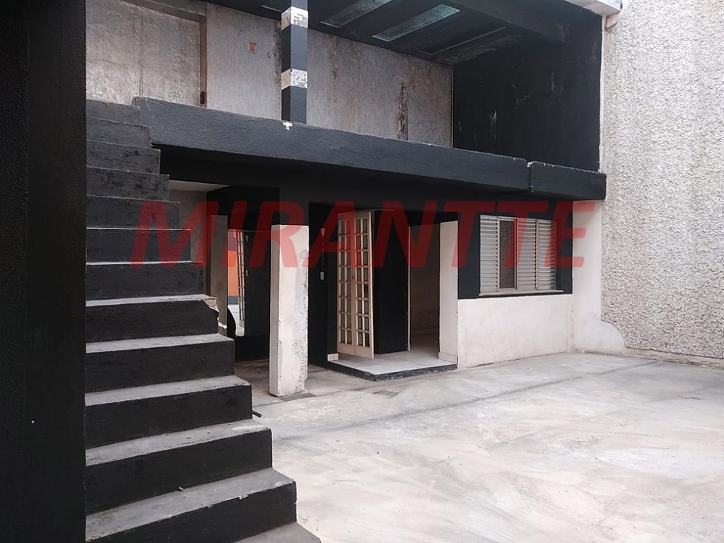 Comercial de 379m² em Santana