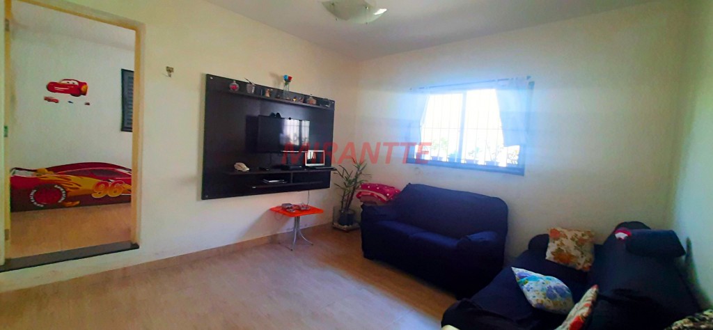 Casa terrea de 70m² com 2 quartos em Parque Casa De Pedra