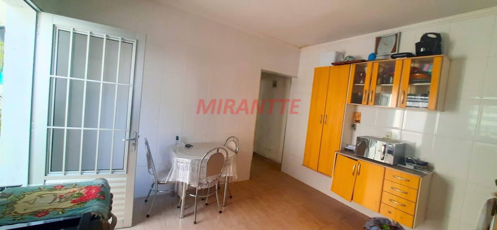 Casa terrea de 70m² com 2 quartos em Parque Casa De Pedra