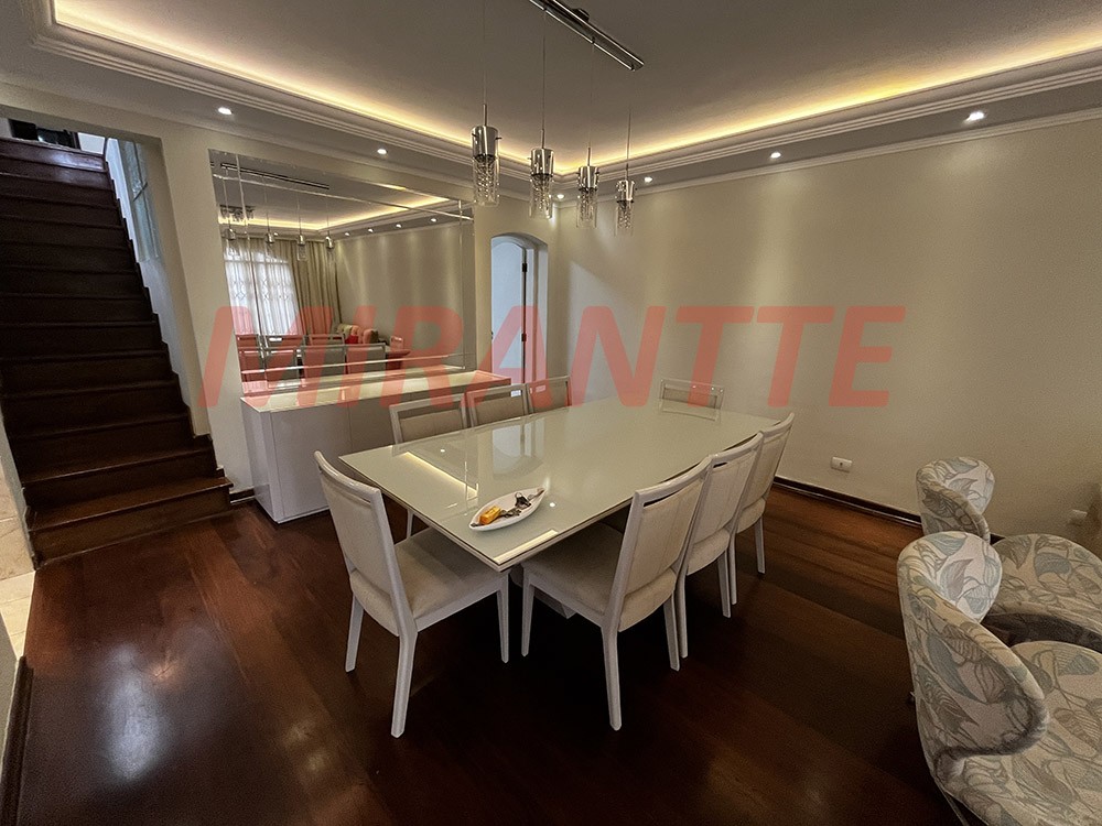 Sobrado de 268m² com 4 quartos em Jardim São Paulo